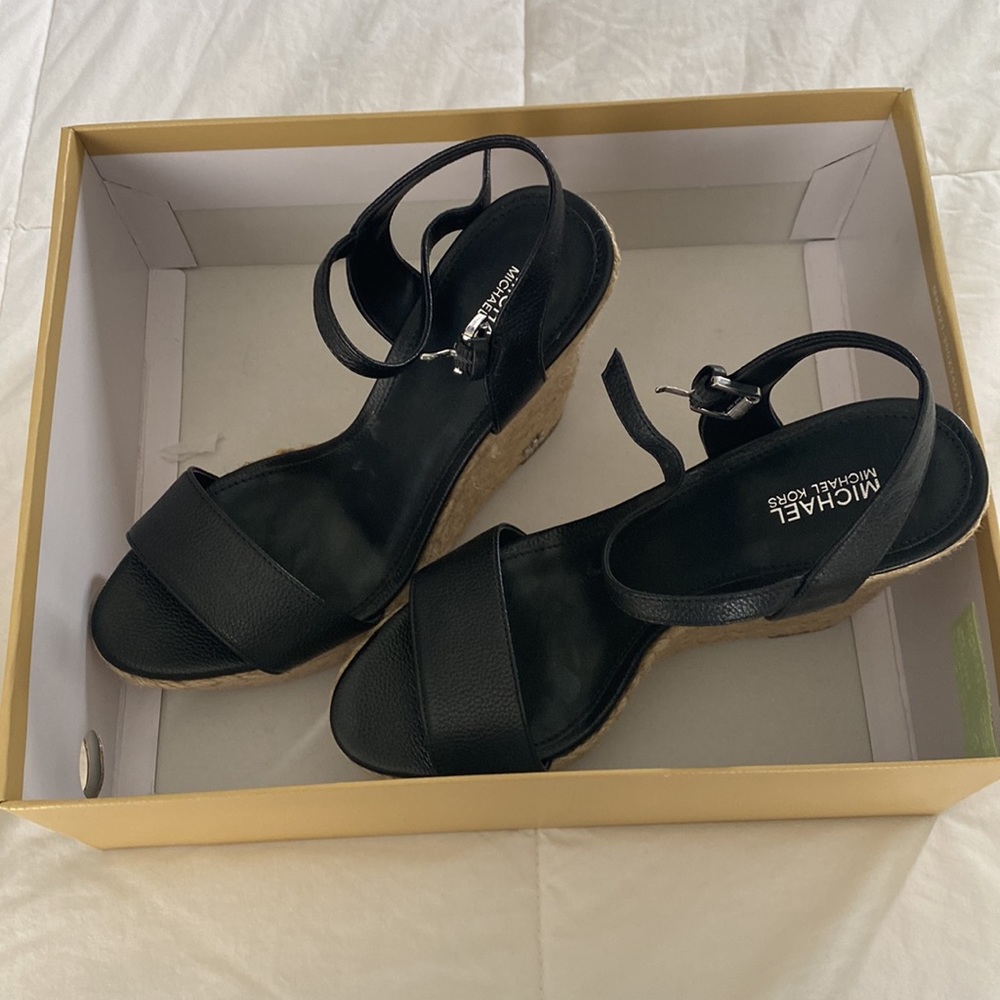Brand new size 7 micheal lots platform